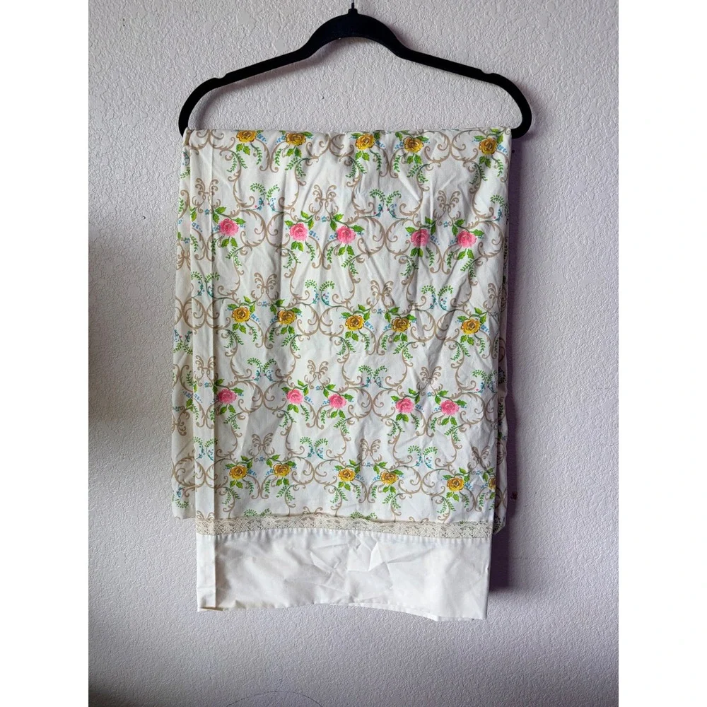 Vintage Floral Lace Trim Twin Sheet Set‎ Pink Yellow Roses Cottagecore 2pc